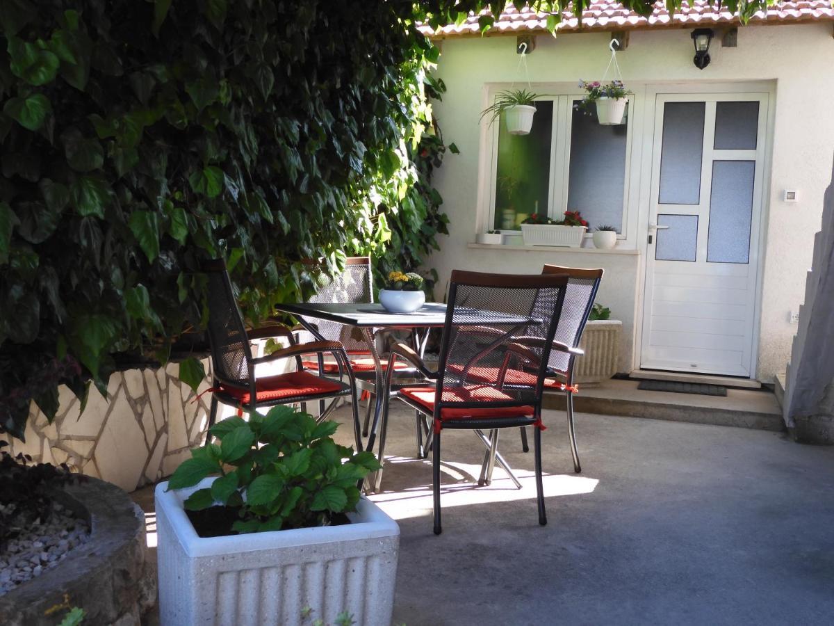 Jagoda Apartman Zrnovo Ngoại thất bức ảnh